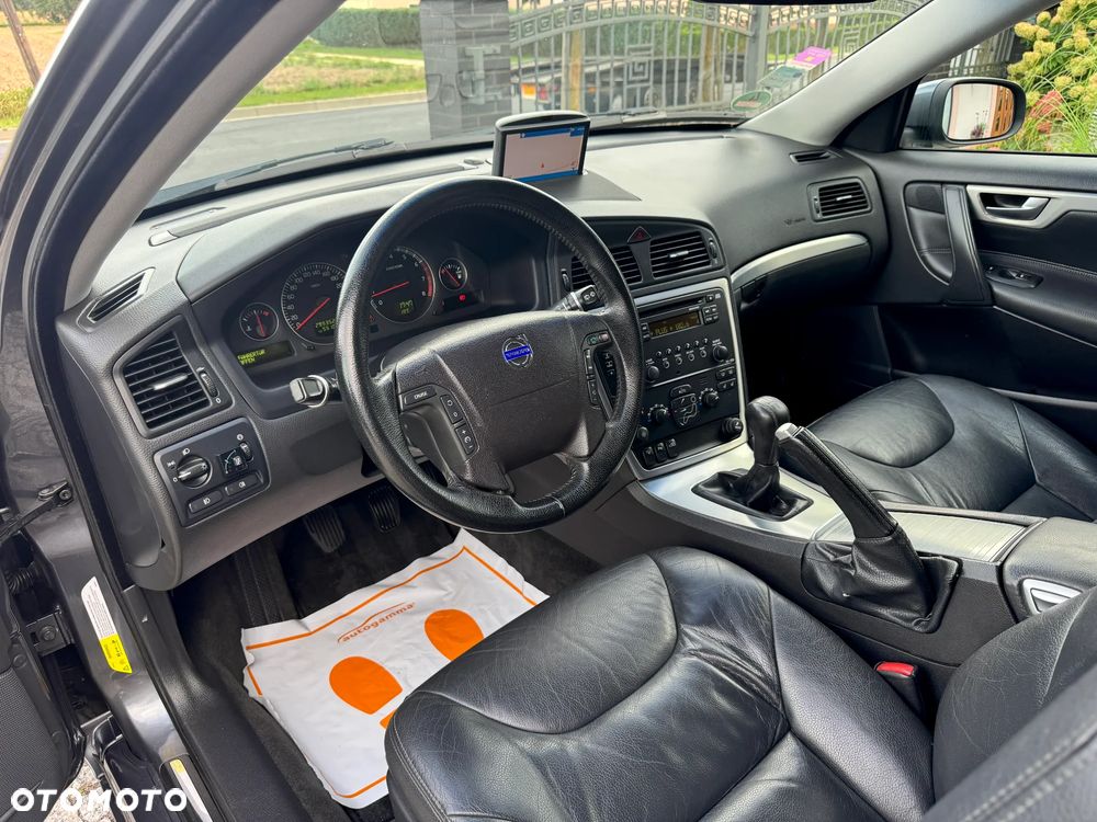Volvo V70 2.4 Premium - 13