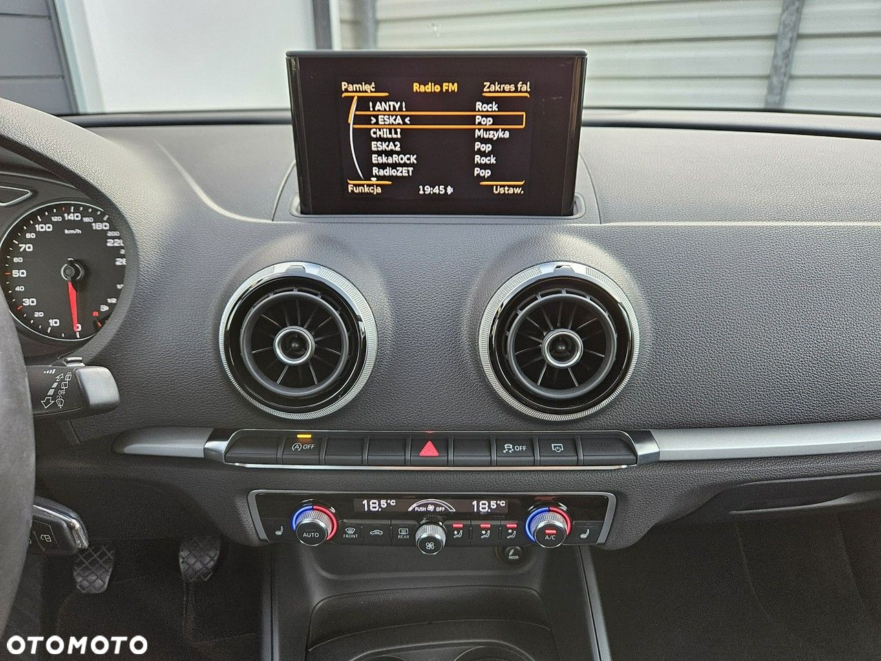 Audi A3 1.4 TFSI Sportback Attraction - 33