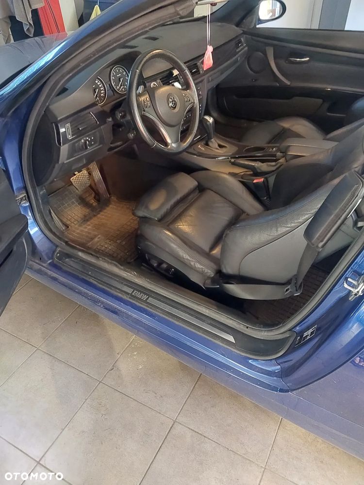 BMW Seria 3 330i - 10
