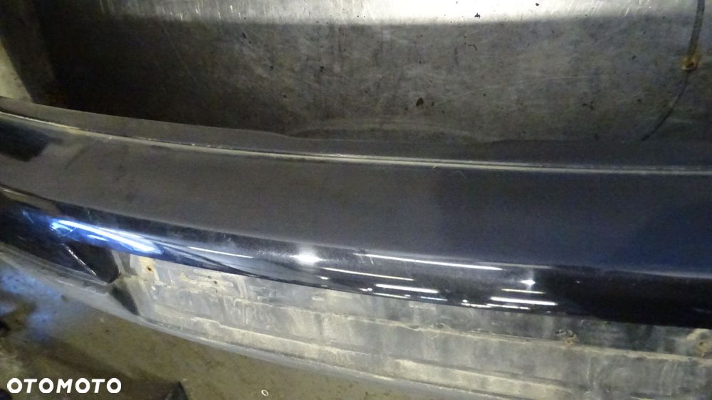 ZDERZAK TYŁ VOLKSWAGEN GOLF V 1.9TDI - 8