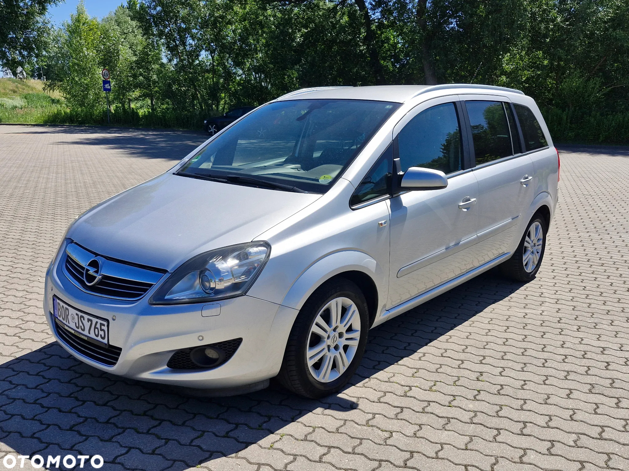 Opel Zafira 1.8 Cosmo EU5 - 22