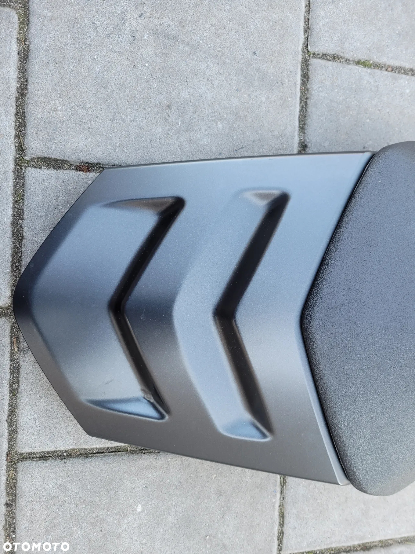 Nakładka na siedzenie pasażera Suzuki B-King 1300 - 5