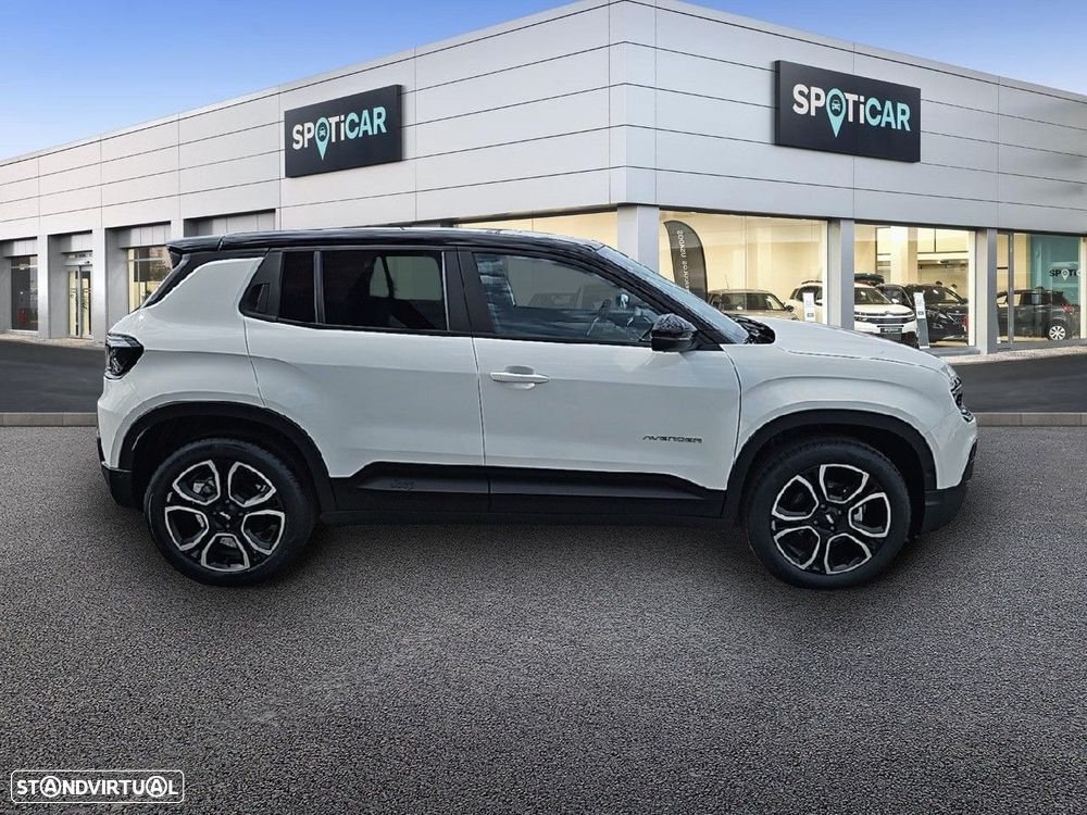 Jeep Avenger 1.2 e-Hybrid Summit DCT - 4