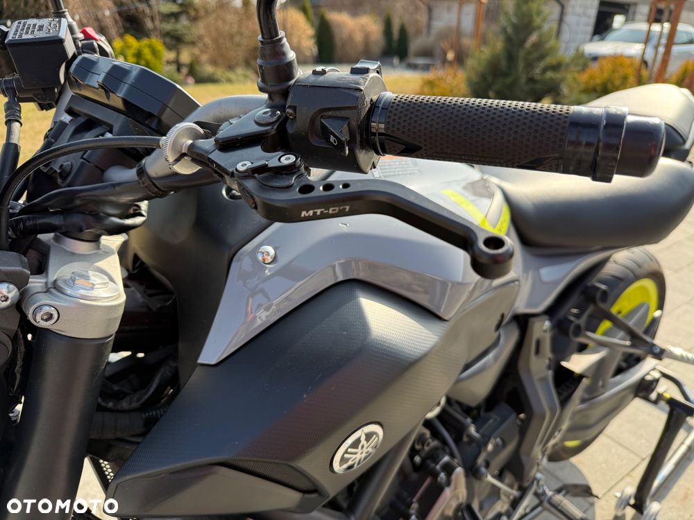 Yamaha MT - 8