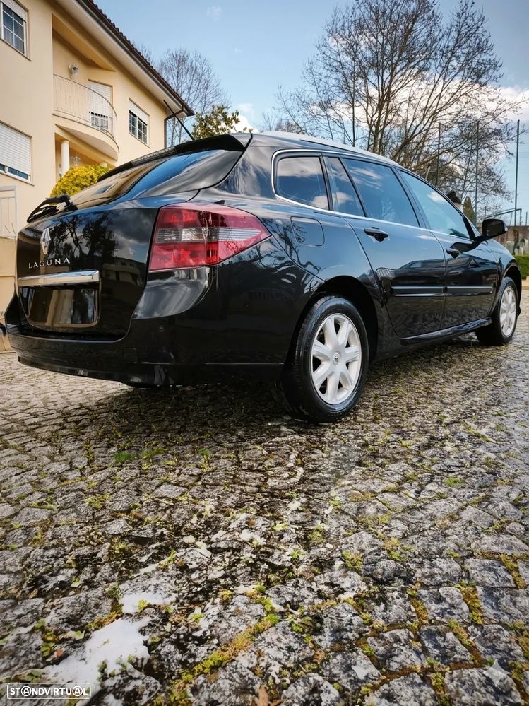 Renault Laguna Break dCi 110 FAP Dynamique - 2