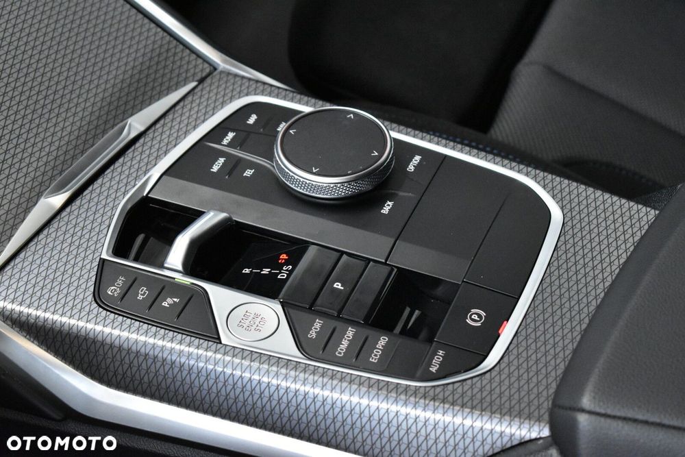 BMW Seria 3 320d xDrive mHEV sport - 22
