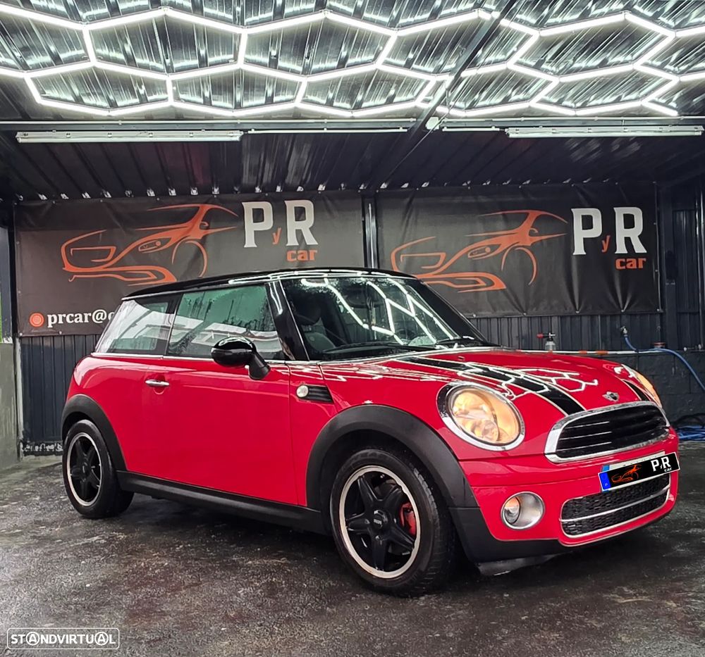 MINI 3 Portas Cooper D - 1