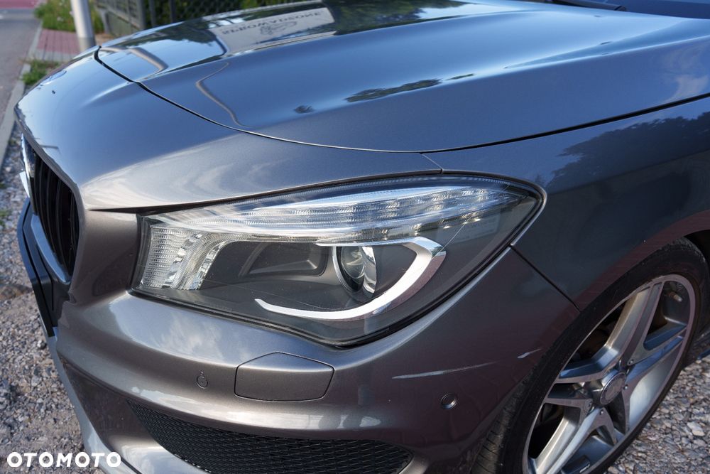 Mercedes-Benz CLA 180 7G-DCT AMG Line - 23