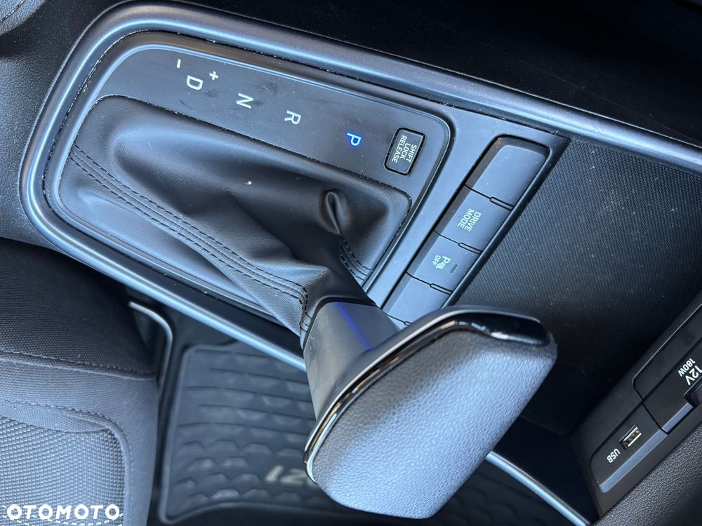 Hyundai i20 1.0 T-GDI Pure DCT - 17
