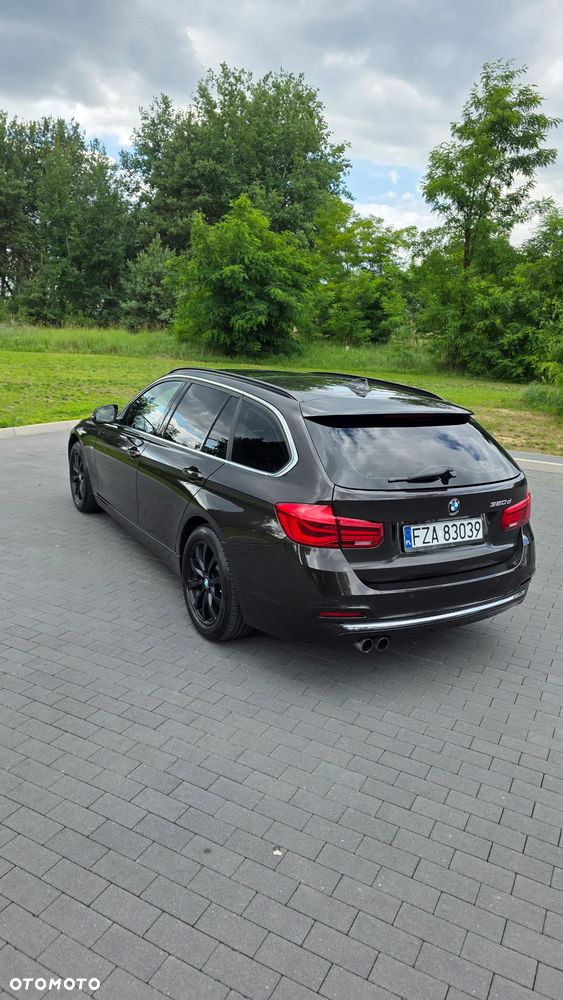 BMW Seria 3 320d Luxury Line - 7