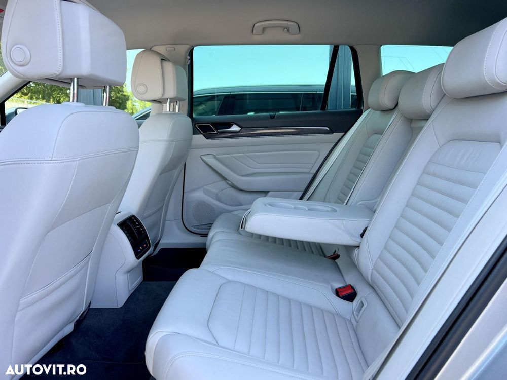Volkswagen Passat Alltrack 2.0 TDI SCR 4Motion DSG - 40