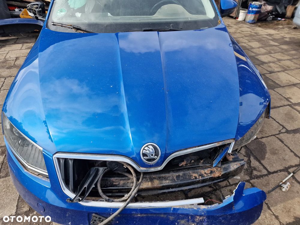Maska przód  skoda  octavia  III  w kolorze LF5W - 2