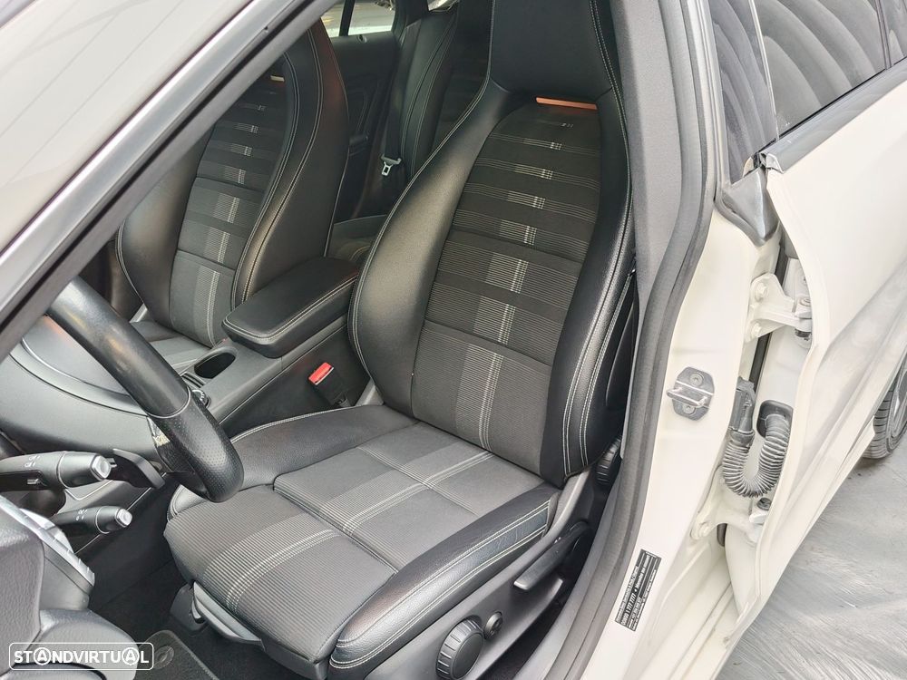 Mercedes-Benz CLA 200 (CDI) d 4Matic 7G-DCT Urban - 19