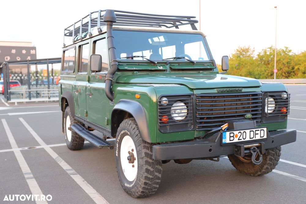 Land Rover Defender - 8