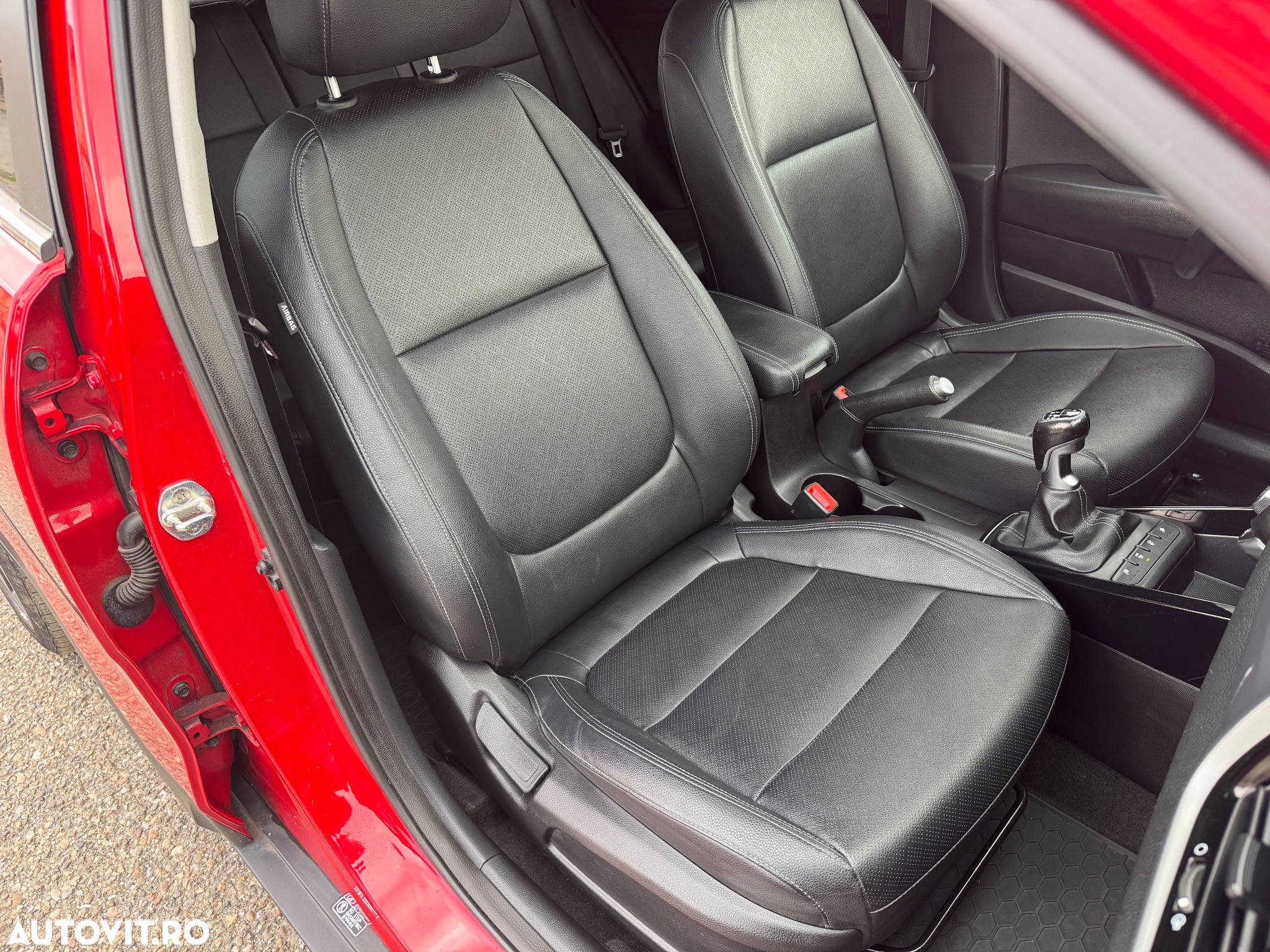 Kia Stonic 1.6 CRDi Platinum Edition - 28