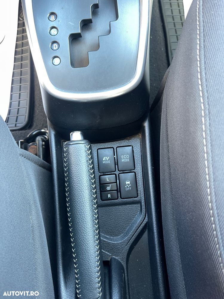 Toyota Yaris ver-1-5-vvt--i-selection - 36