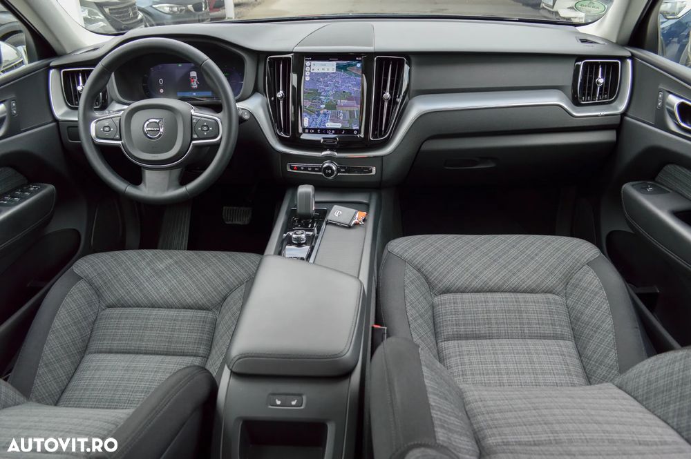 Volvo XC 60 T6 AWD Ultra Black Edition - 25