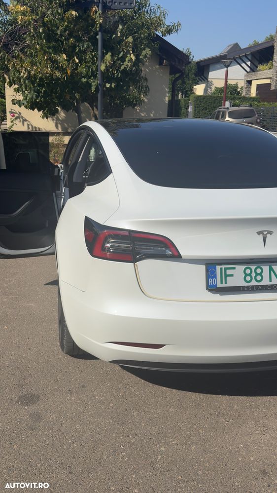 Tesla Model 3 RWD - 4
