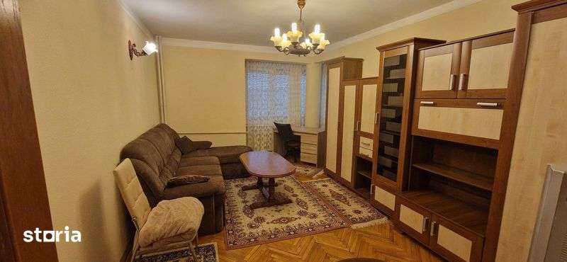 Inchiriez apartament 3 camere Centru Civic Oradea — fotografia 1