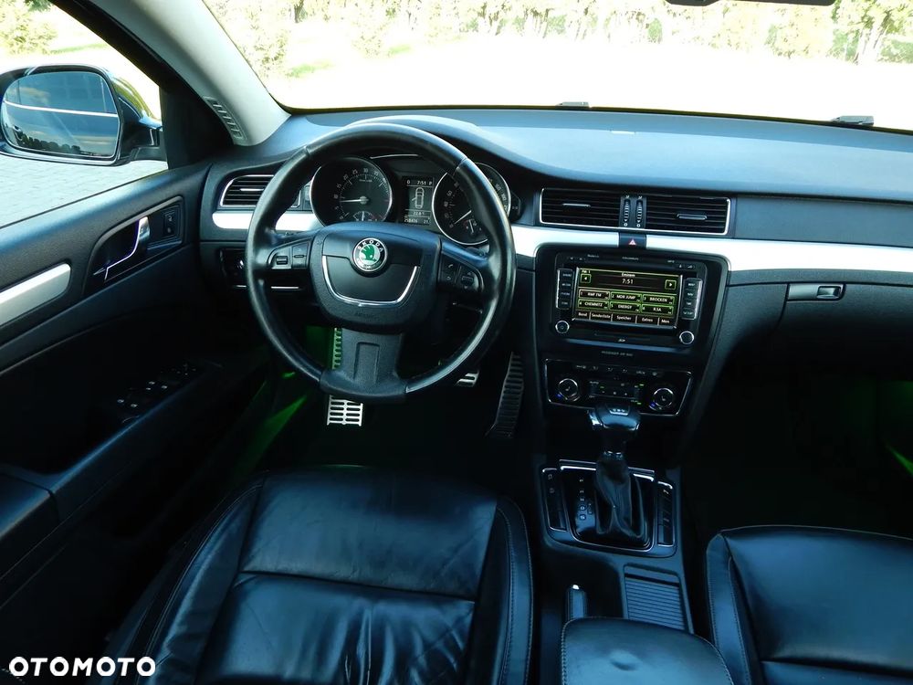 Skoda Superb 2.0 TDI Ambition DSG - 10
