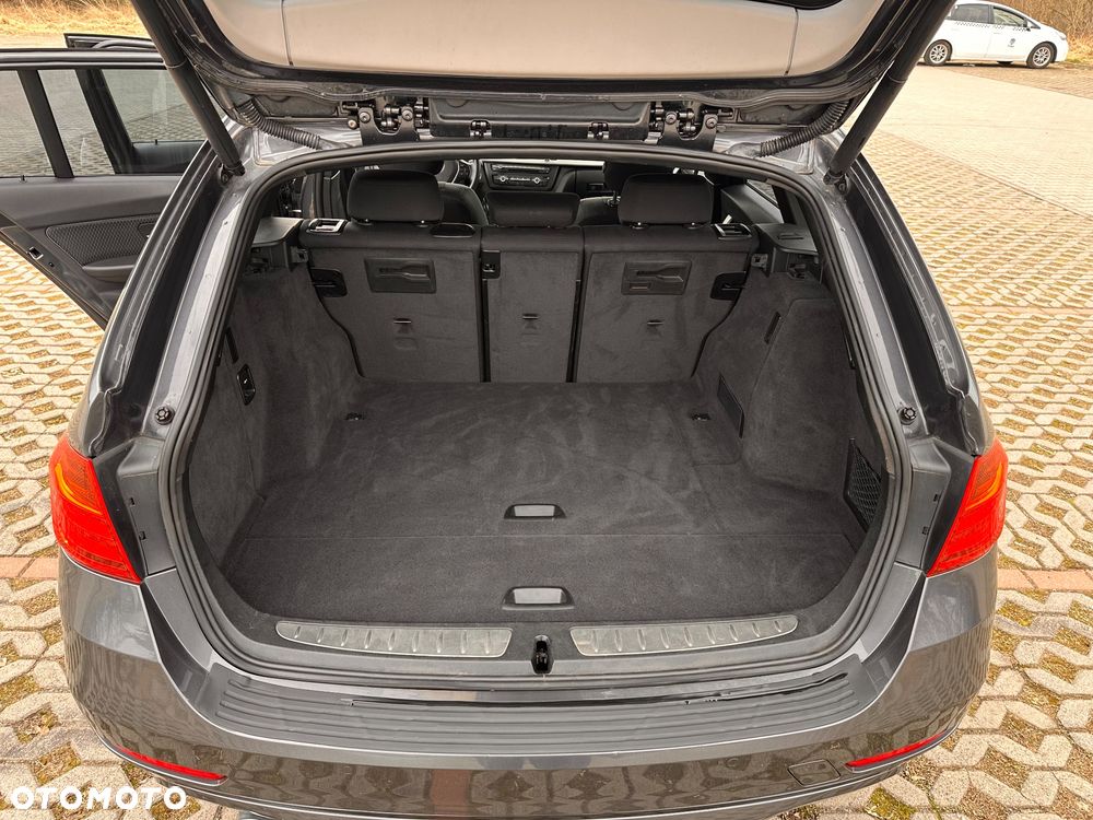 BMW Seria 3 318d Sport Line - 14