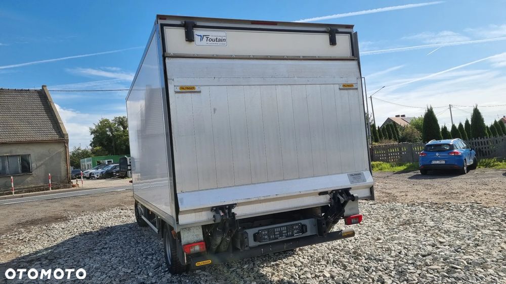 Mercedes-Benz Sprinter - 18