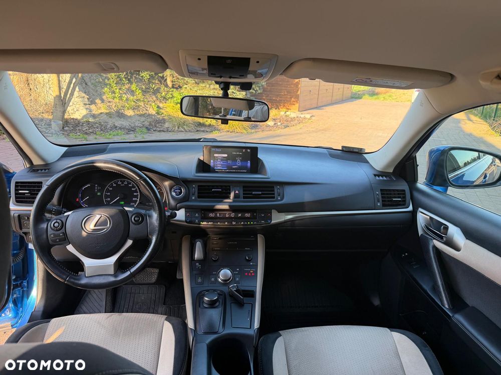 Lexus CT 200h Elegance EU6 - 13