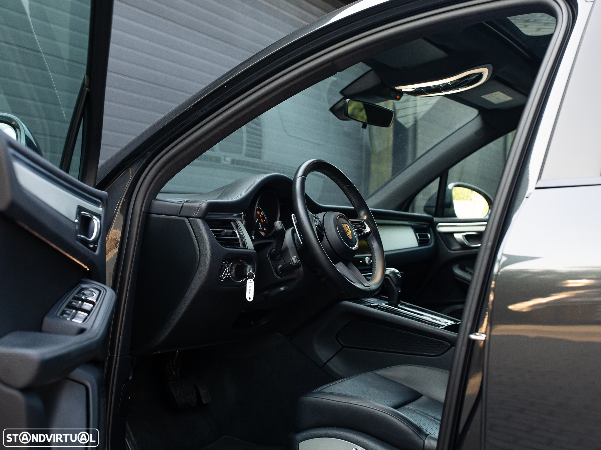 Porsche Macan Standard - 25