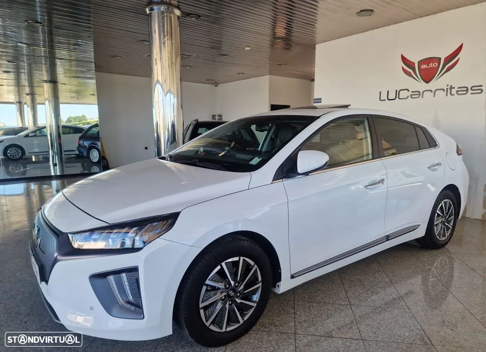 Hyundai Ioniq - 3