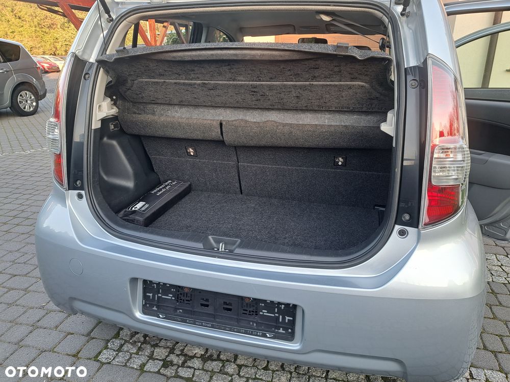 Daihatsu Sirion 1.0 - 14