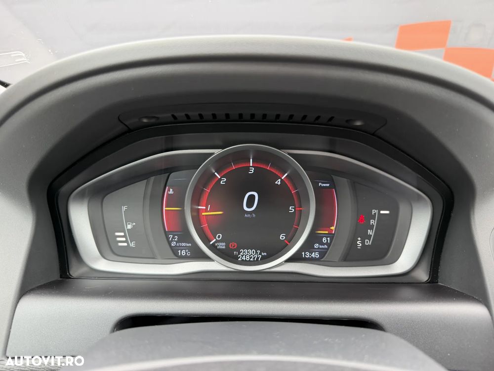 Volvo XC 60 D3 Geartronic Summum - 12