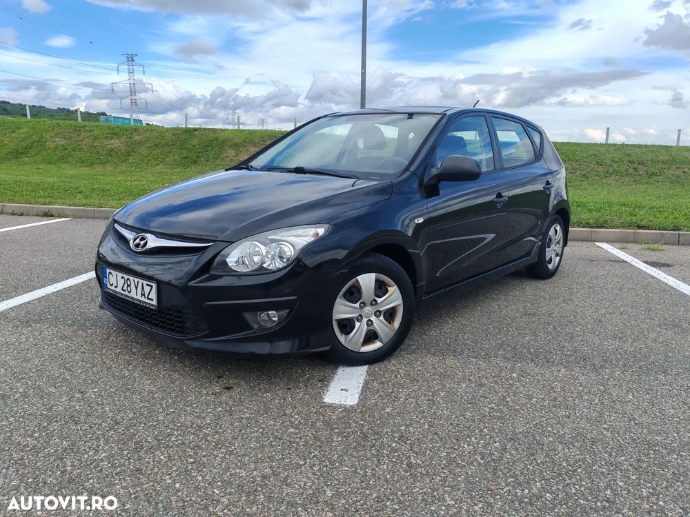 Hyundai i30 1.6 CRDi UEFA EURO 2012 Edition - 3