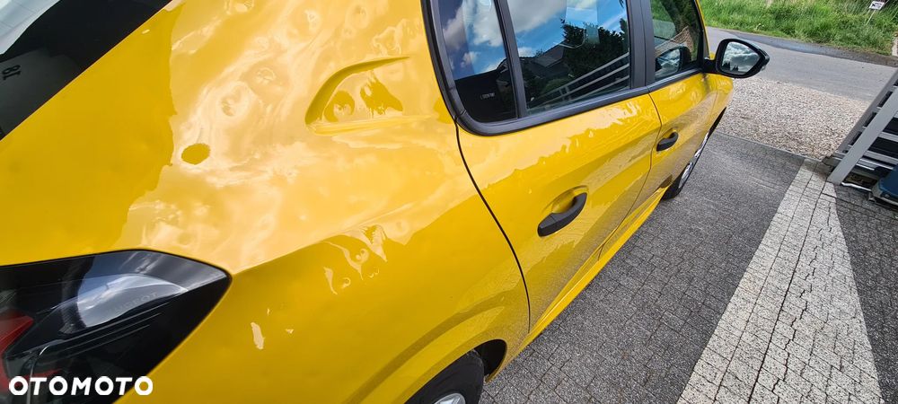 Peugeot 208 - 27