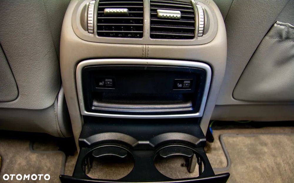 Porsche Cayenne Turbo - 28