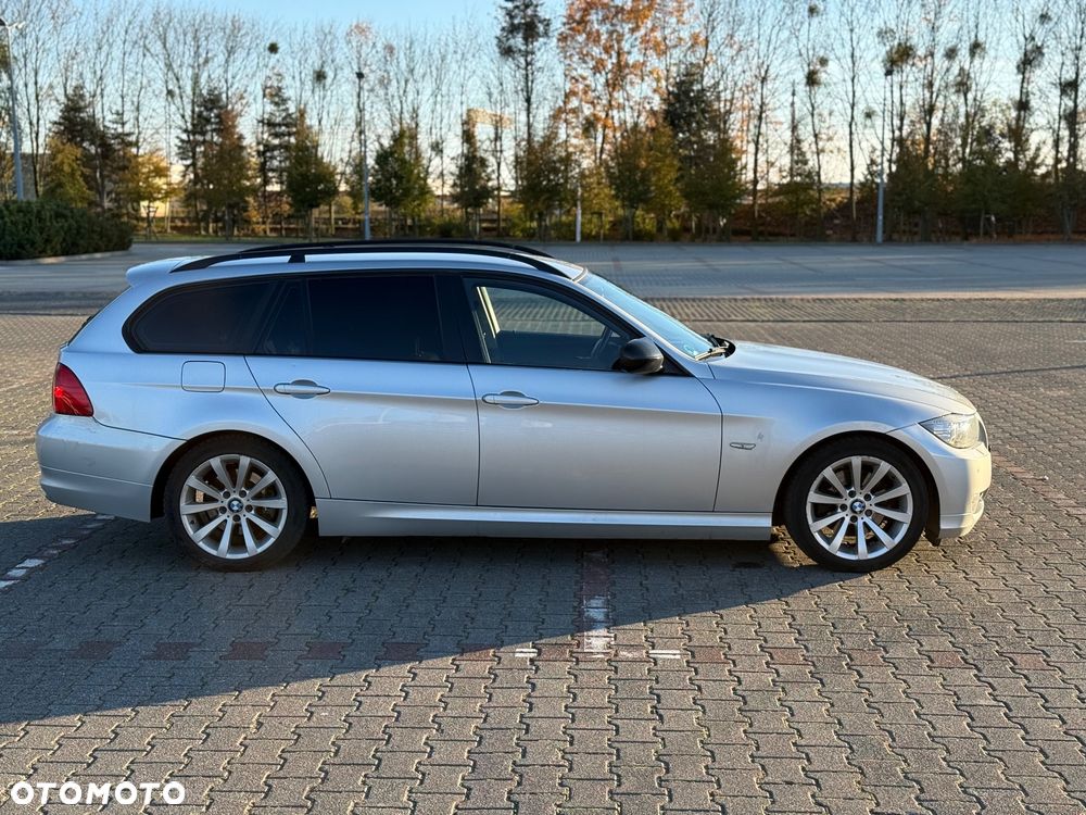 BMW Seria 3 318d DPF Touring Edition Sport - 5