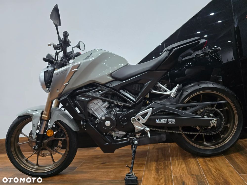 Honda CB - 7