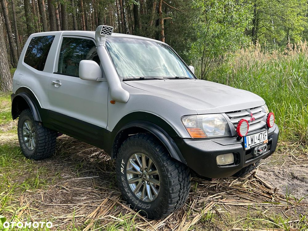 Mitsubishi Pajero - 4