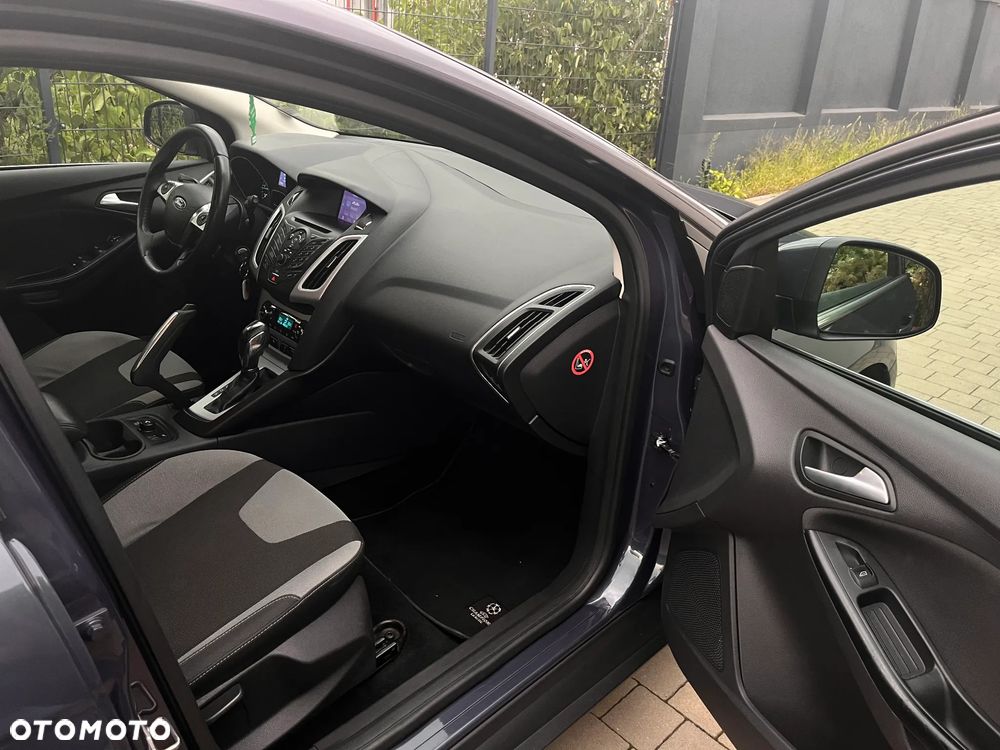 Ford Focus - 8