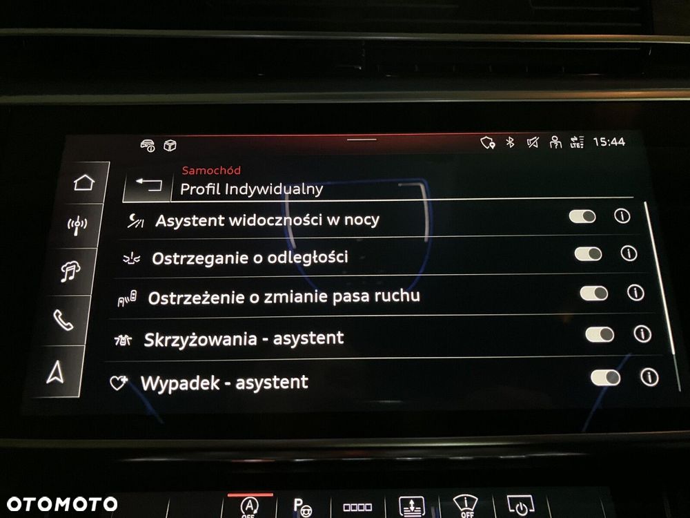 Audi A8 - 33