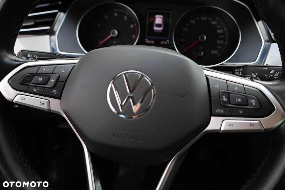 Volkswagen Passat 2.0 TSI Business DSG - 33