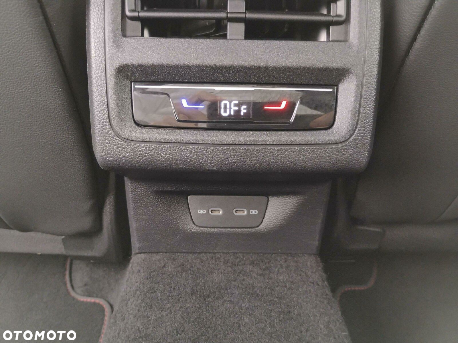 Volkswagen Golf VIII 2.0 TSI GTI DSG - 36