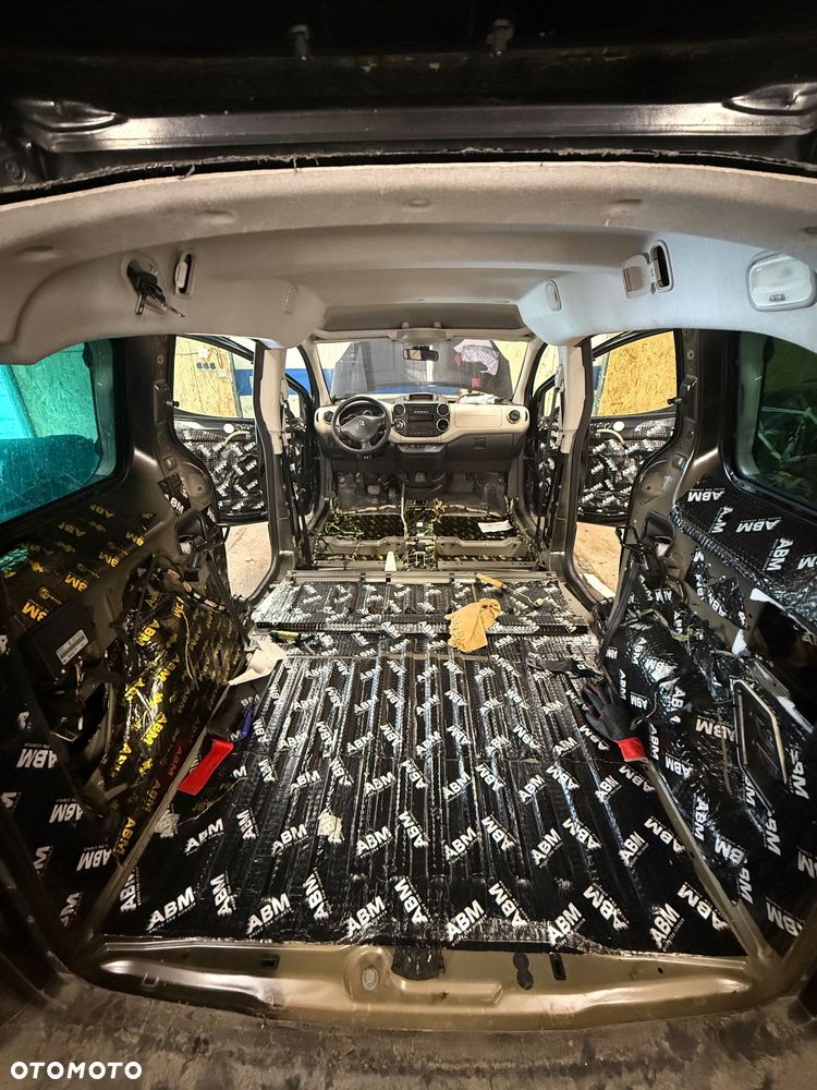 Citroën Berlingo Multispace e-HDi 90 FAP EGS6 Start Stop Selection - 8