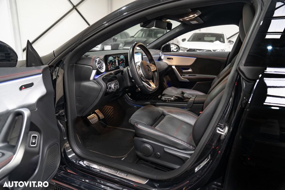 Mercedes-Benz CLA 200 7G-DCT AMG Line Advanced Plus - 23
