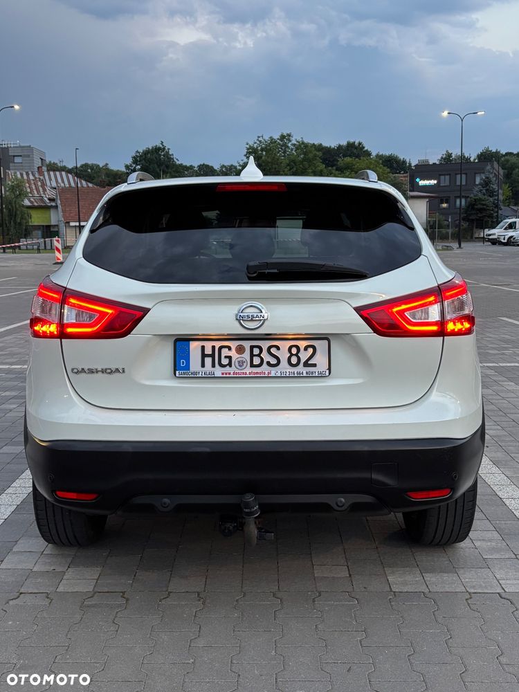 Nissan Qashqai 1.6 dCi 4 x 4 DPF Start/Stop tekna - 9