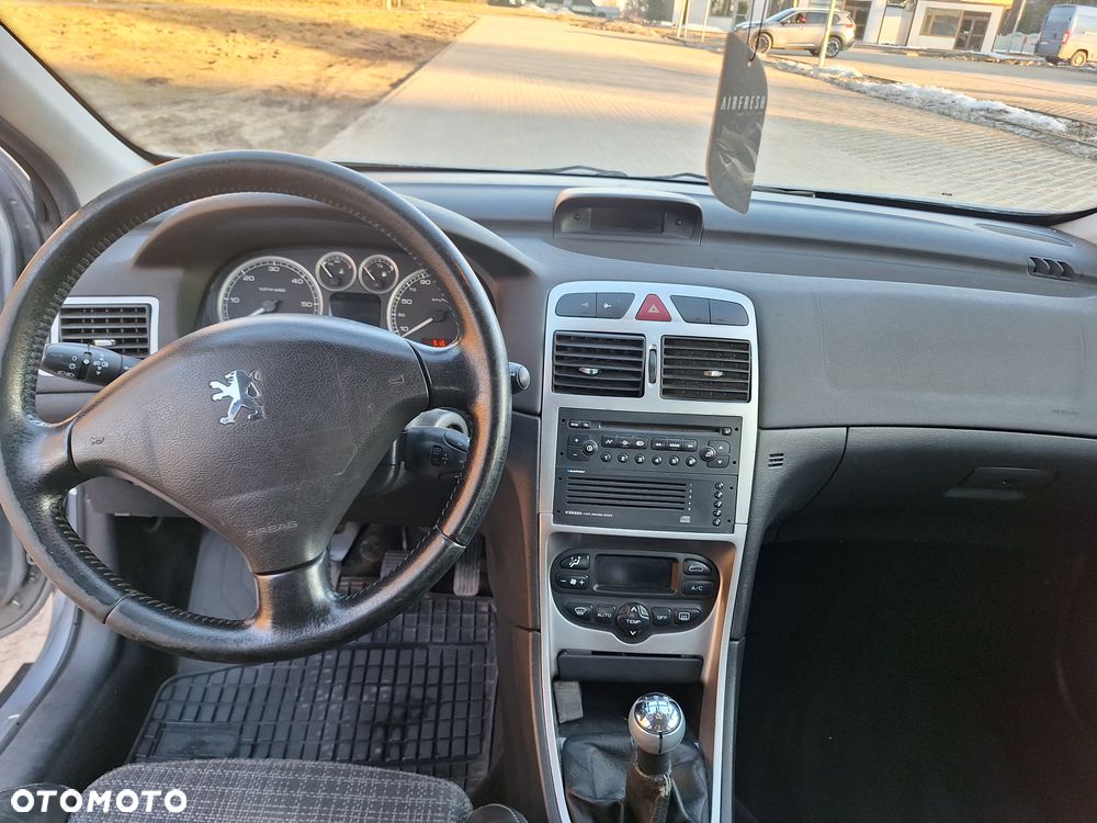 Peugeot 307 HDi 110 Sportline - 9