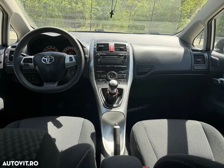 Toyota Auris 1.3 Dual VVT-i Terra - 7