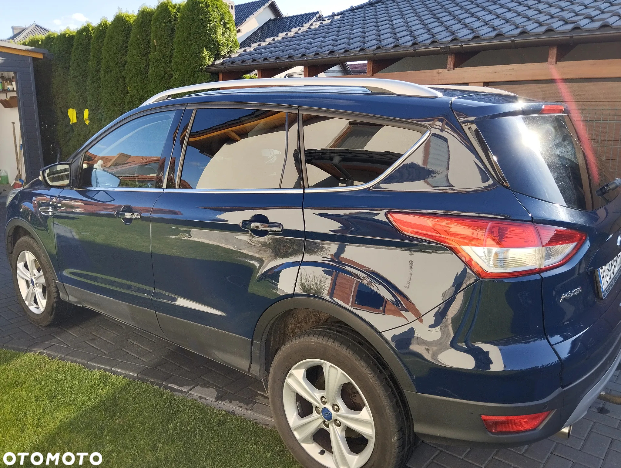 Ford Kuga 2.0 TDCi 2x4 Titanium - 5