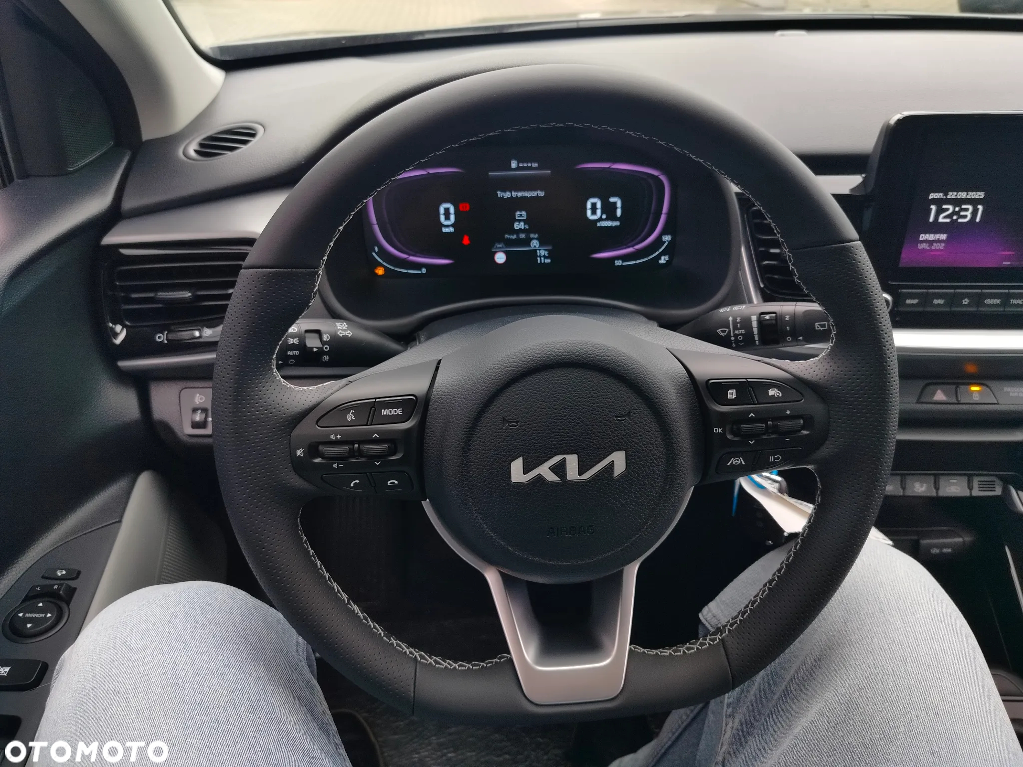 Kia Stonic 1.2 L - 9