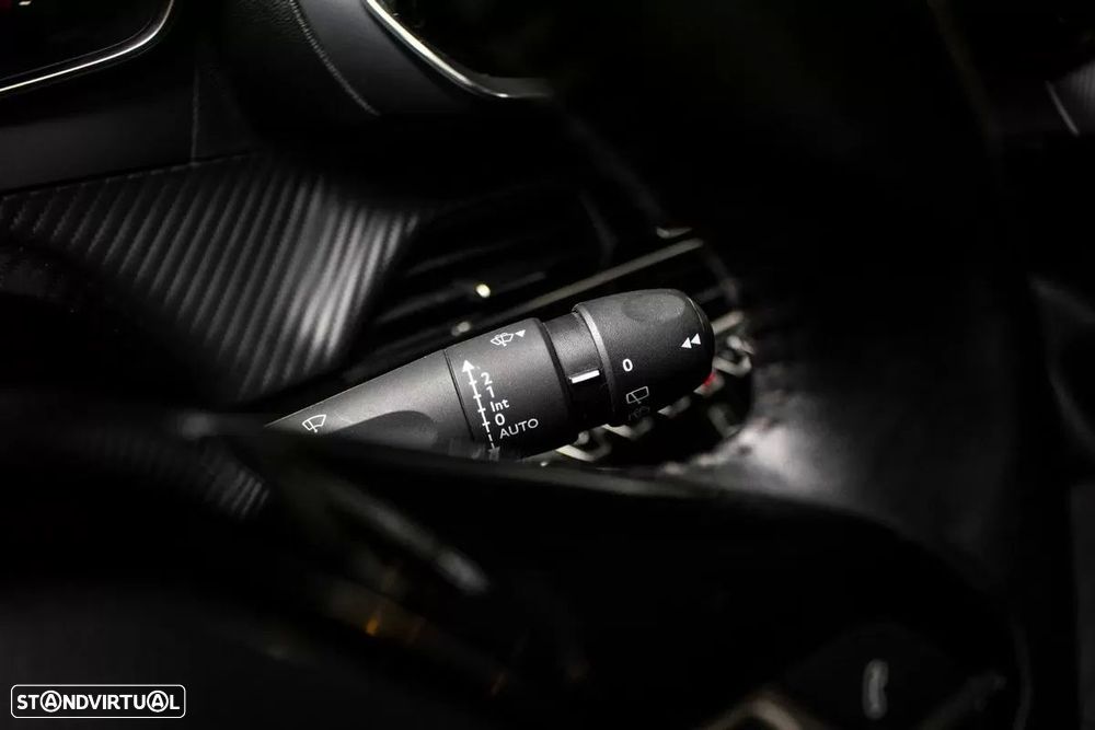 Peugeot 2008 1.2 PureTech Active - 17