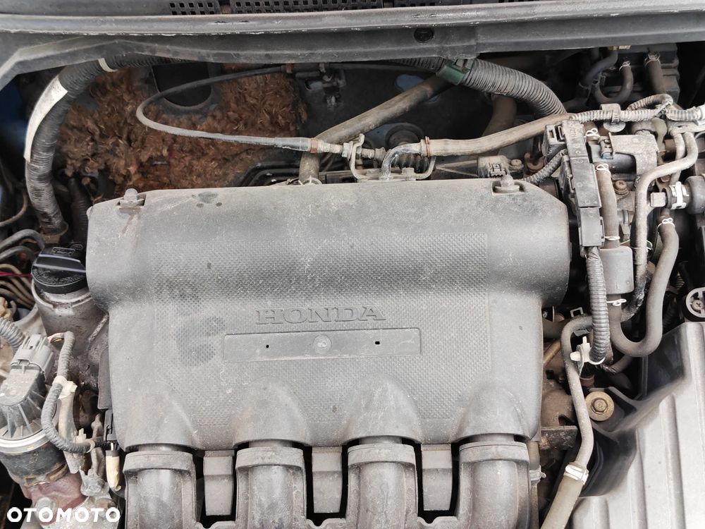Honda Accord 1.6i S - 14
